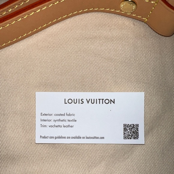 Louis Vuitton Loop Shoulder Bag - Picture 15 of 16